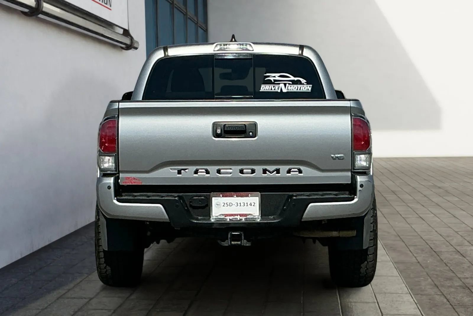 Used 2021 Toyota Tacoma TRD Sport image 5