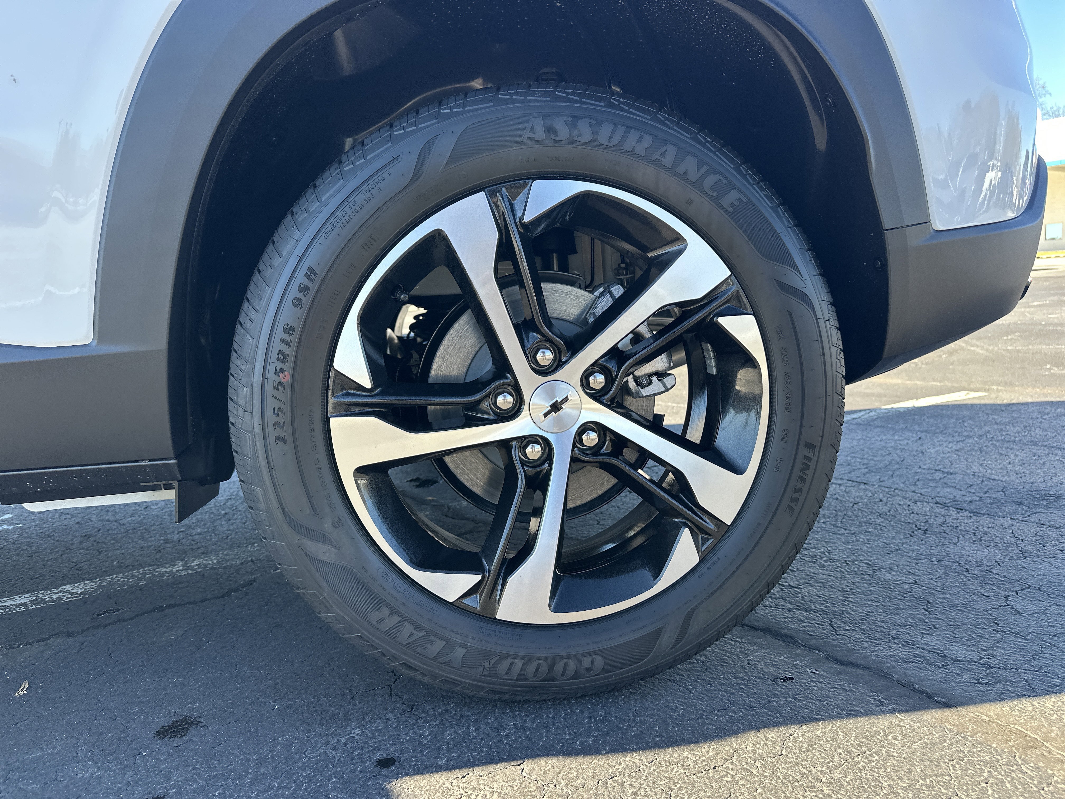 New 2026 Chevrolet Trax RS w/ Driver Confidence Package FWD image 21