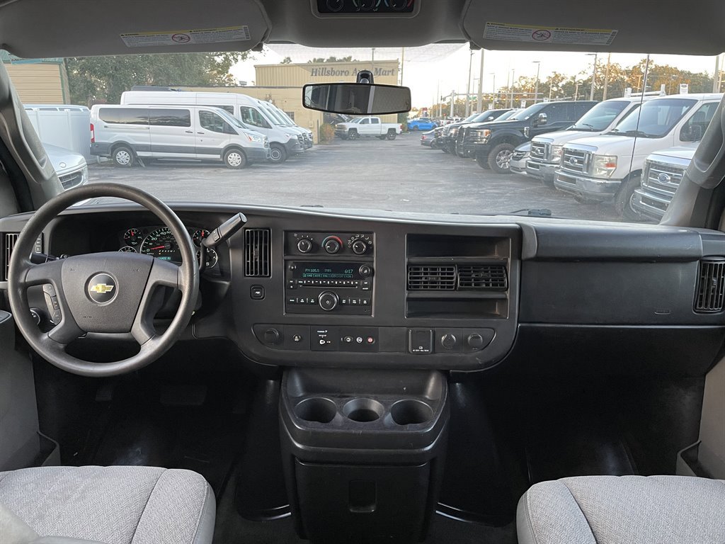 Used 2017 Chevrolet Express 3500 LT w/ LT Preferred Equipment Group RWD image 5