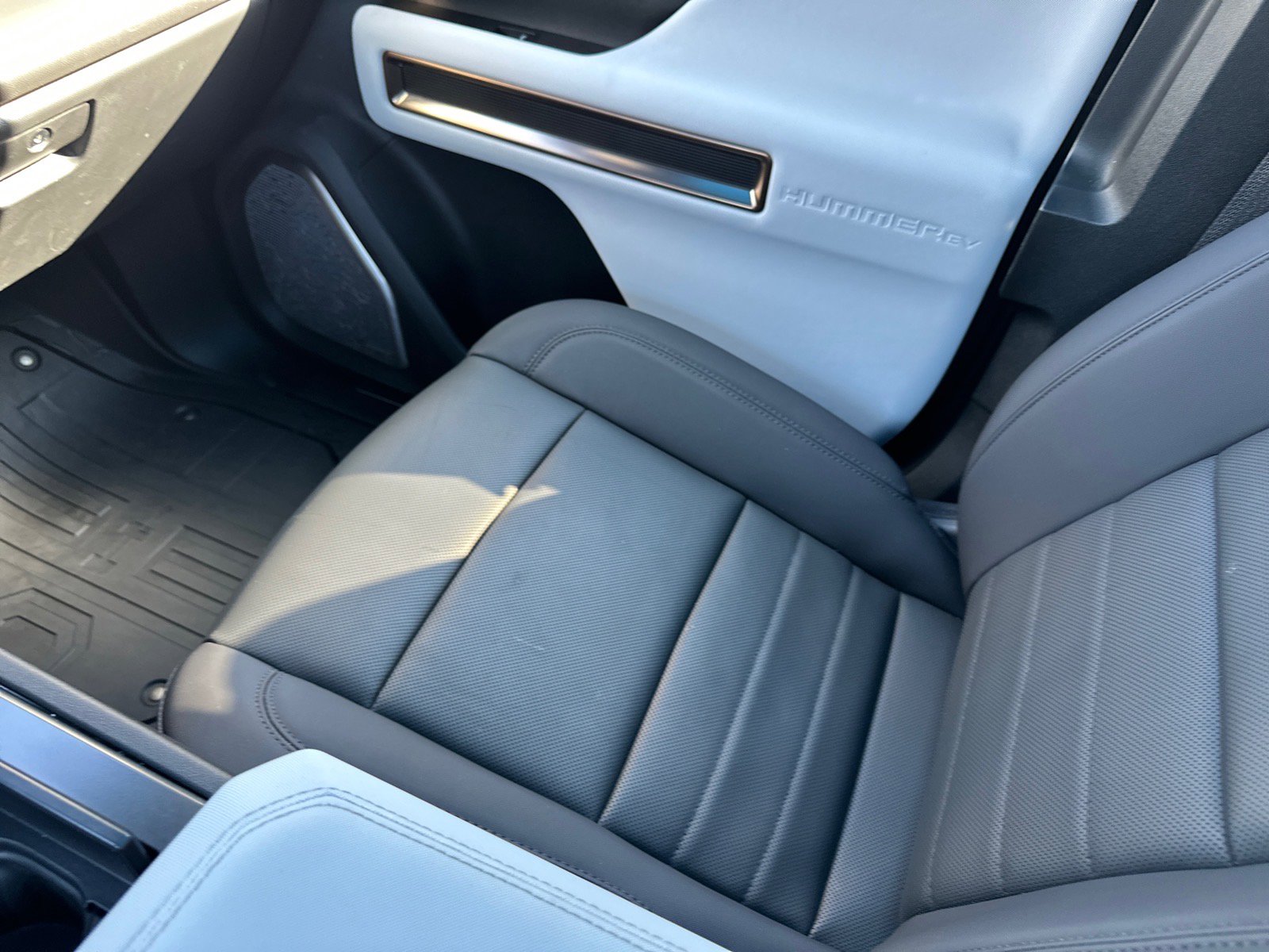 Used 2024 GMC Hummer EV 3X w/ Omega Edition AWD/4WD image 45