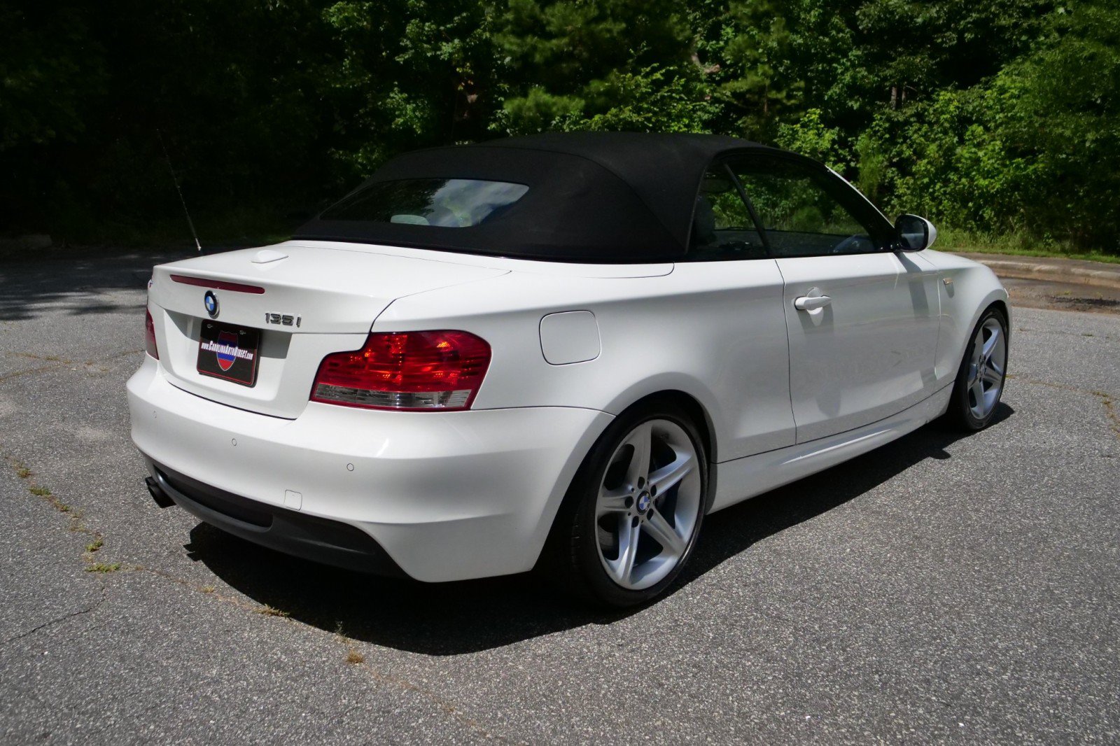 Used 2011 BMW 135i Convertible RWD image 12