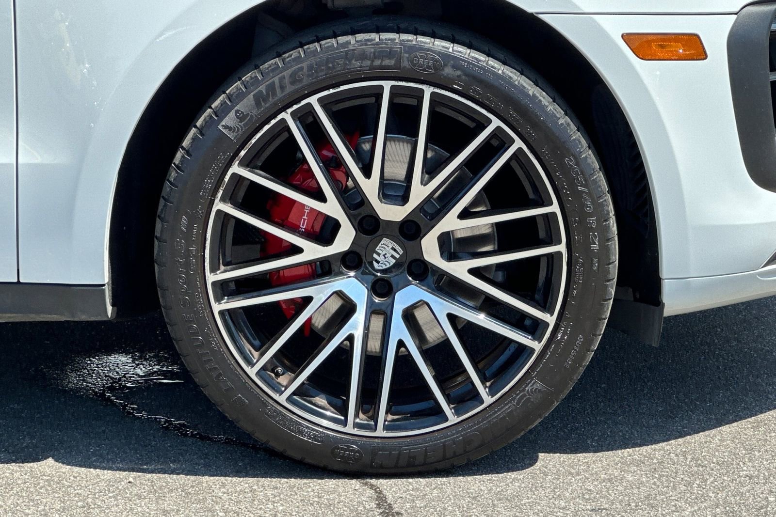 Certified 2023 Porsche Macan S image 42