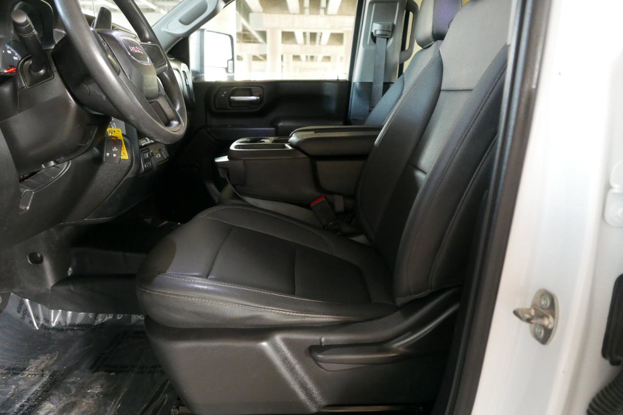 Used 2023 GMC Sierra 2500 Pro w/ Convenience Package image 9