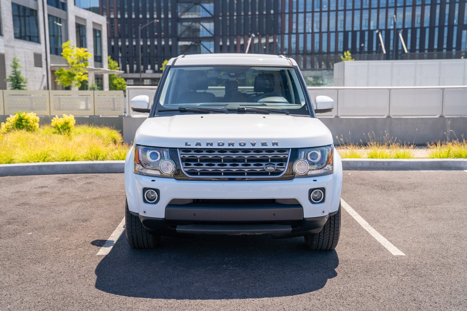 Used 2014 Land Rover LR4 HSE AWD/4WD image 6