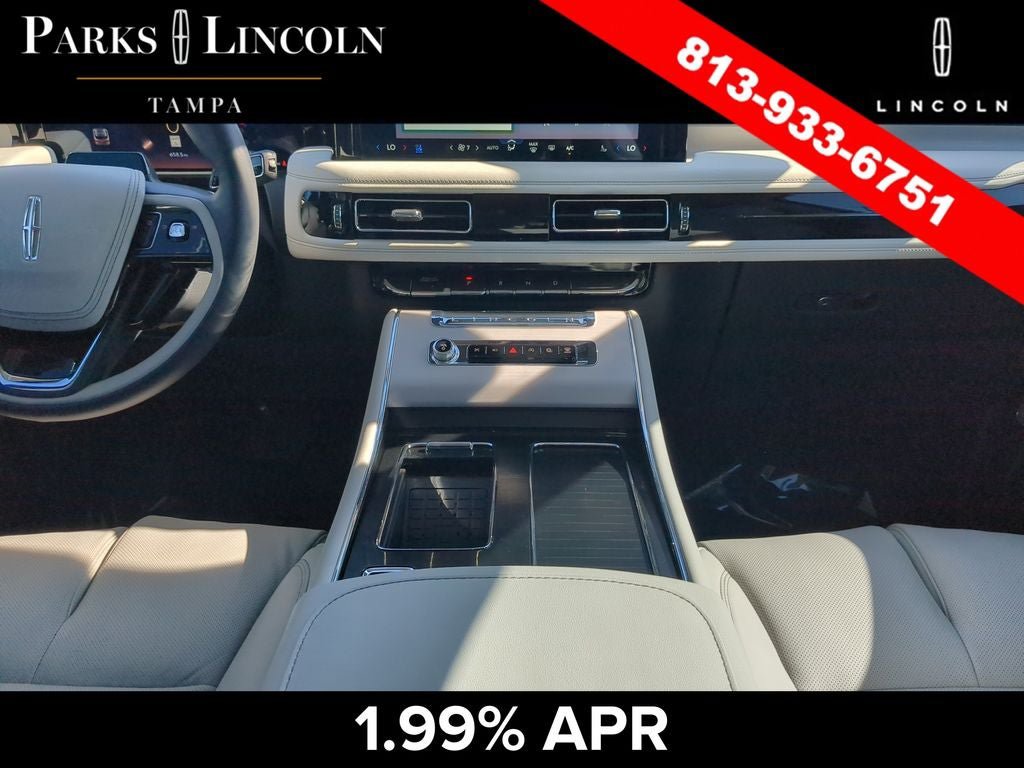 Used 2026 Lincoln Aviator Reserve w/ Luxury Package RWD image 13