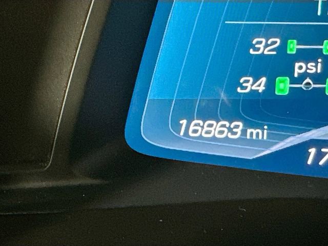 Used 2024 Chevrolet Corvette Stingray Convertible w/ Z51 Performance Package image 15