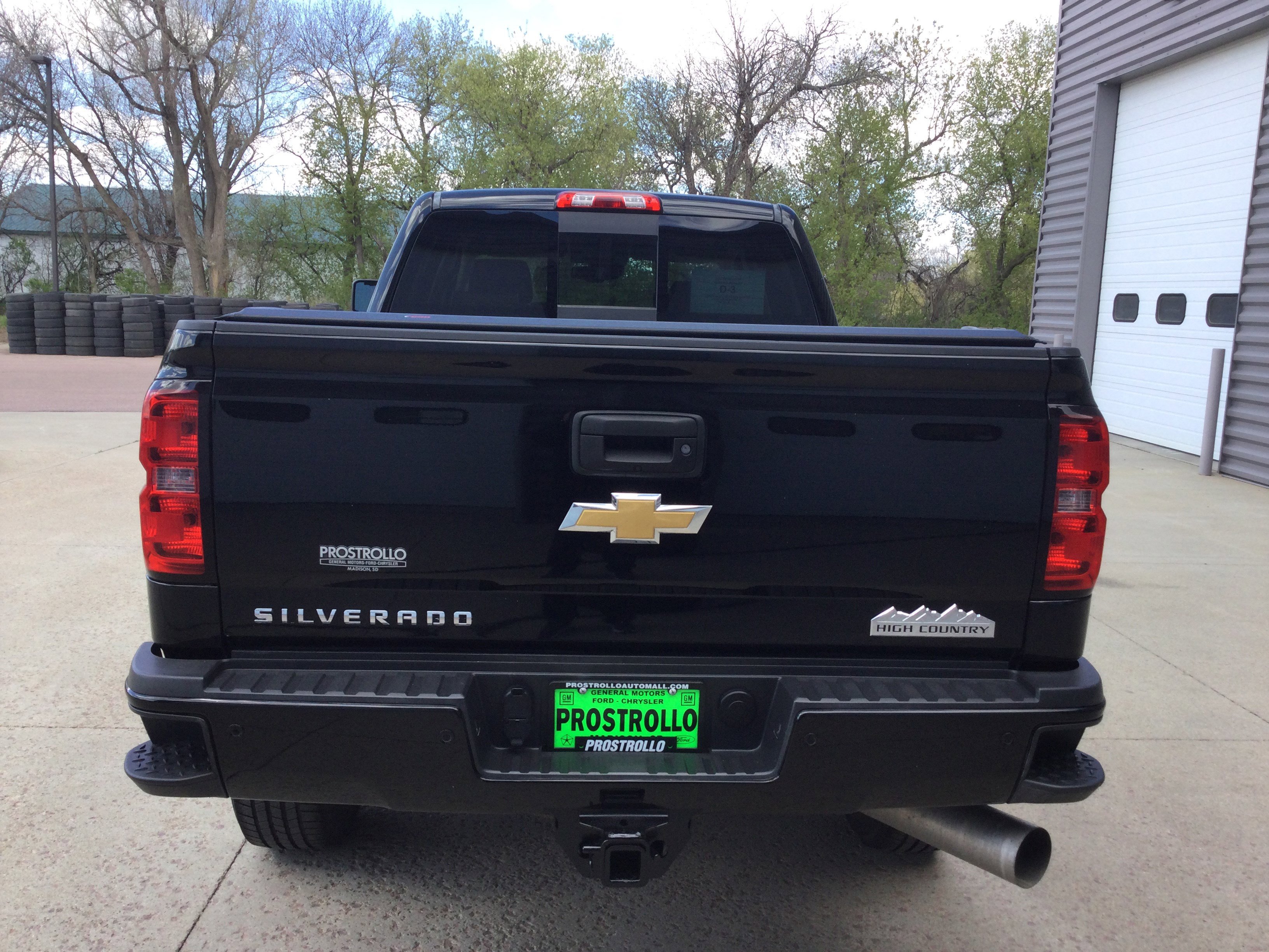 Used 2015 Chevrolet Silverado 2500 High Country w/ Duramax Plus Package AWD/4WD image 6