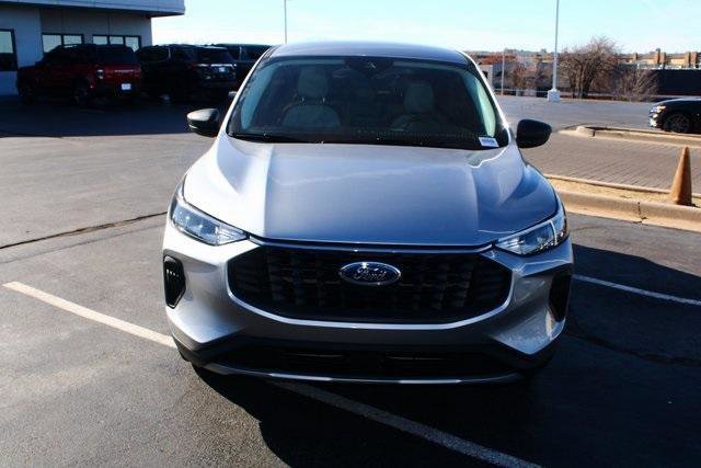 Used 2024 Ford Escape Active image 5