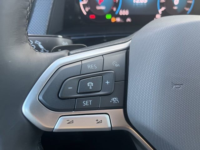 New 2026 Volkswagen Atlas Cross Sport SEL Premium R-Line image 10