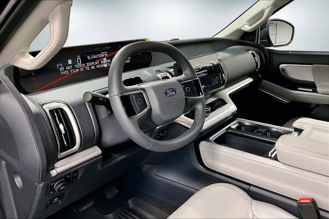 New 2026 Ford Expedition Active image 8