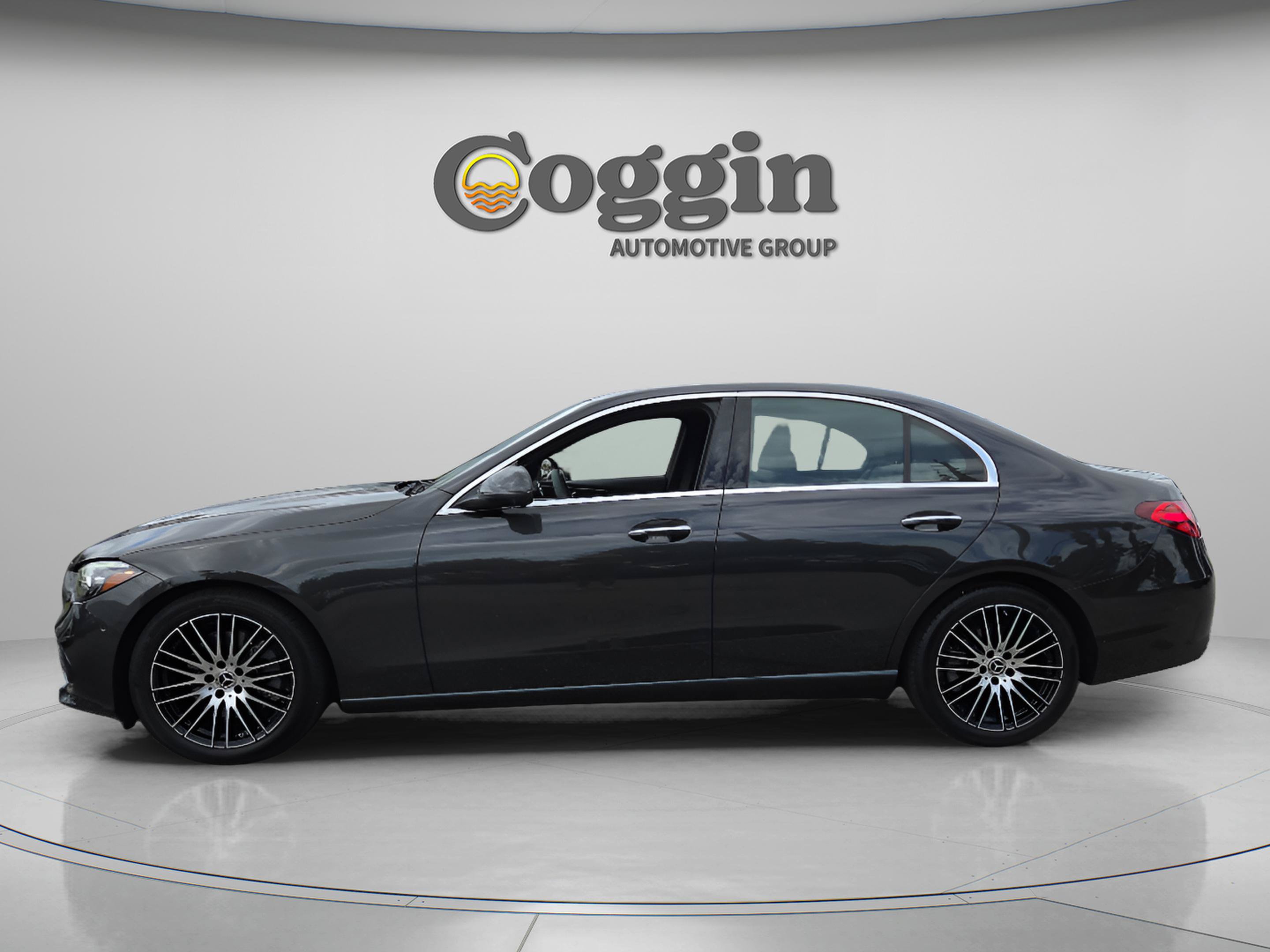 Used 2026 Mercedes-Benz C 300 Sedan image 2