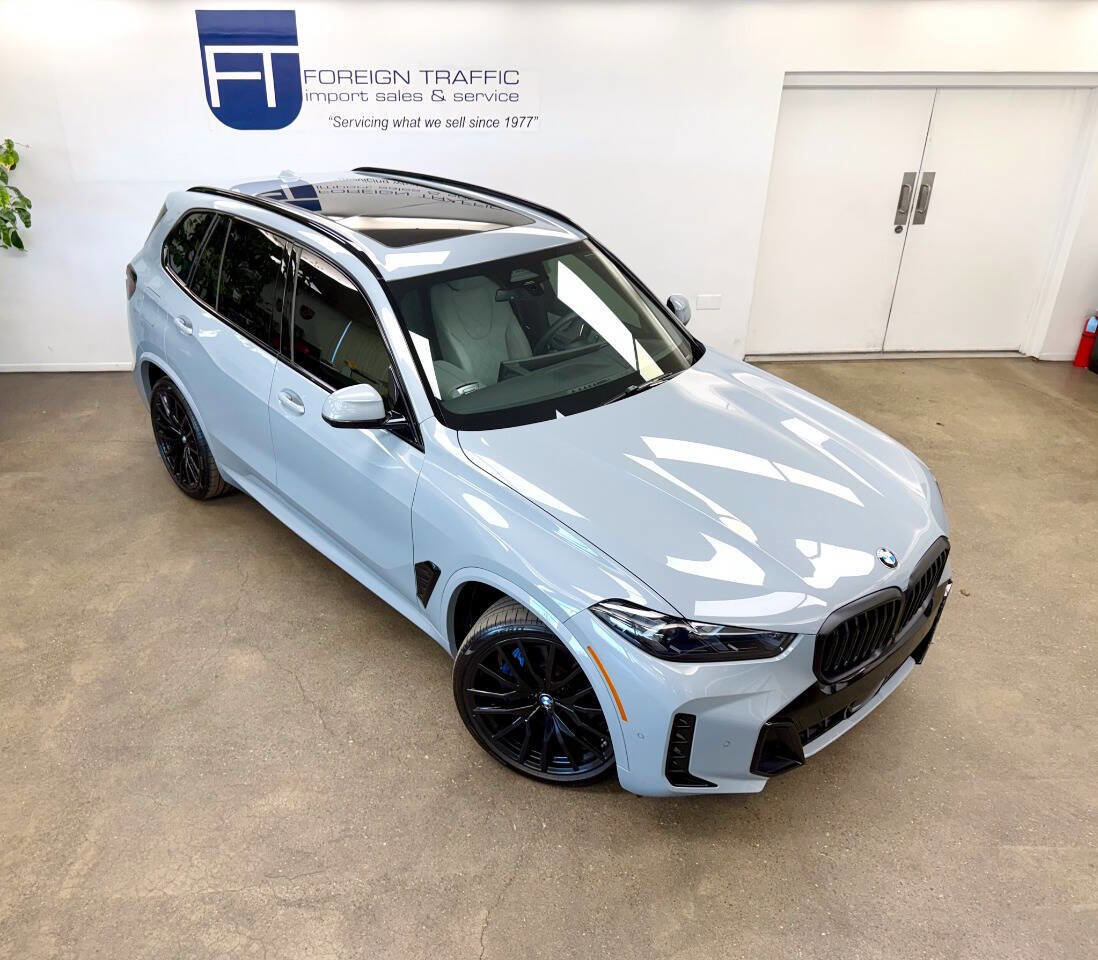 Used 2025 BMW X5 xDrive40i w/ M Sport Package image 30