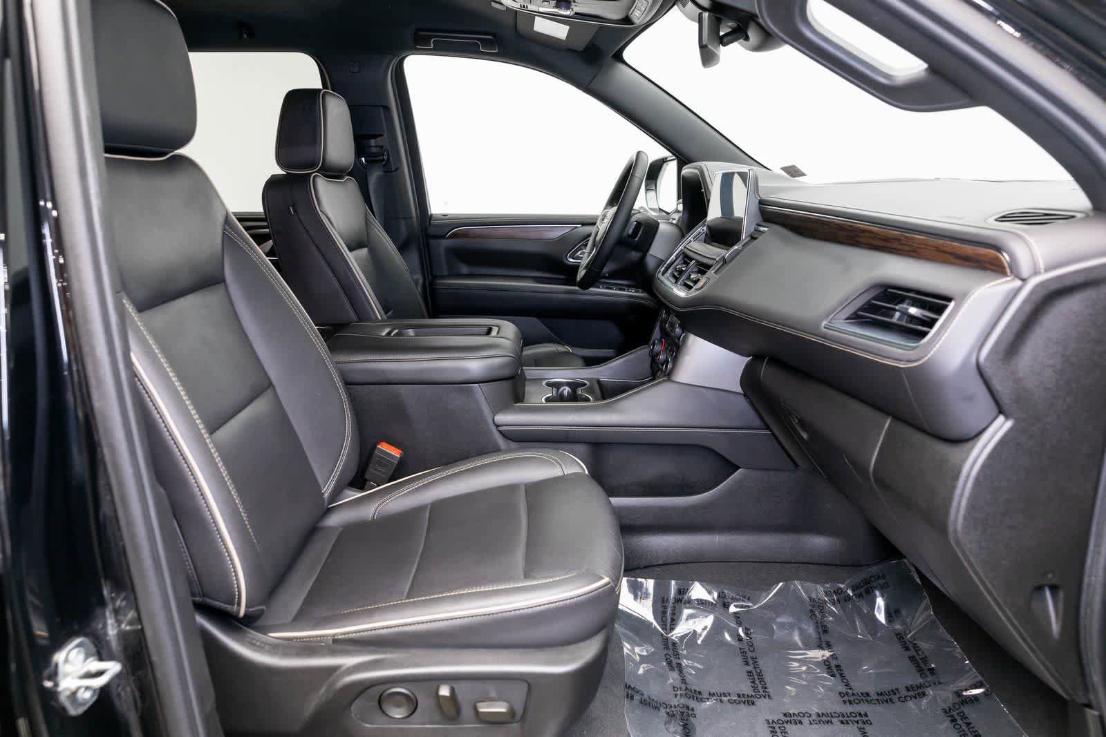 Used 2024 Chevrolet Suburban Premier AWD/4WD image 14