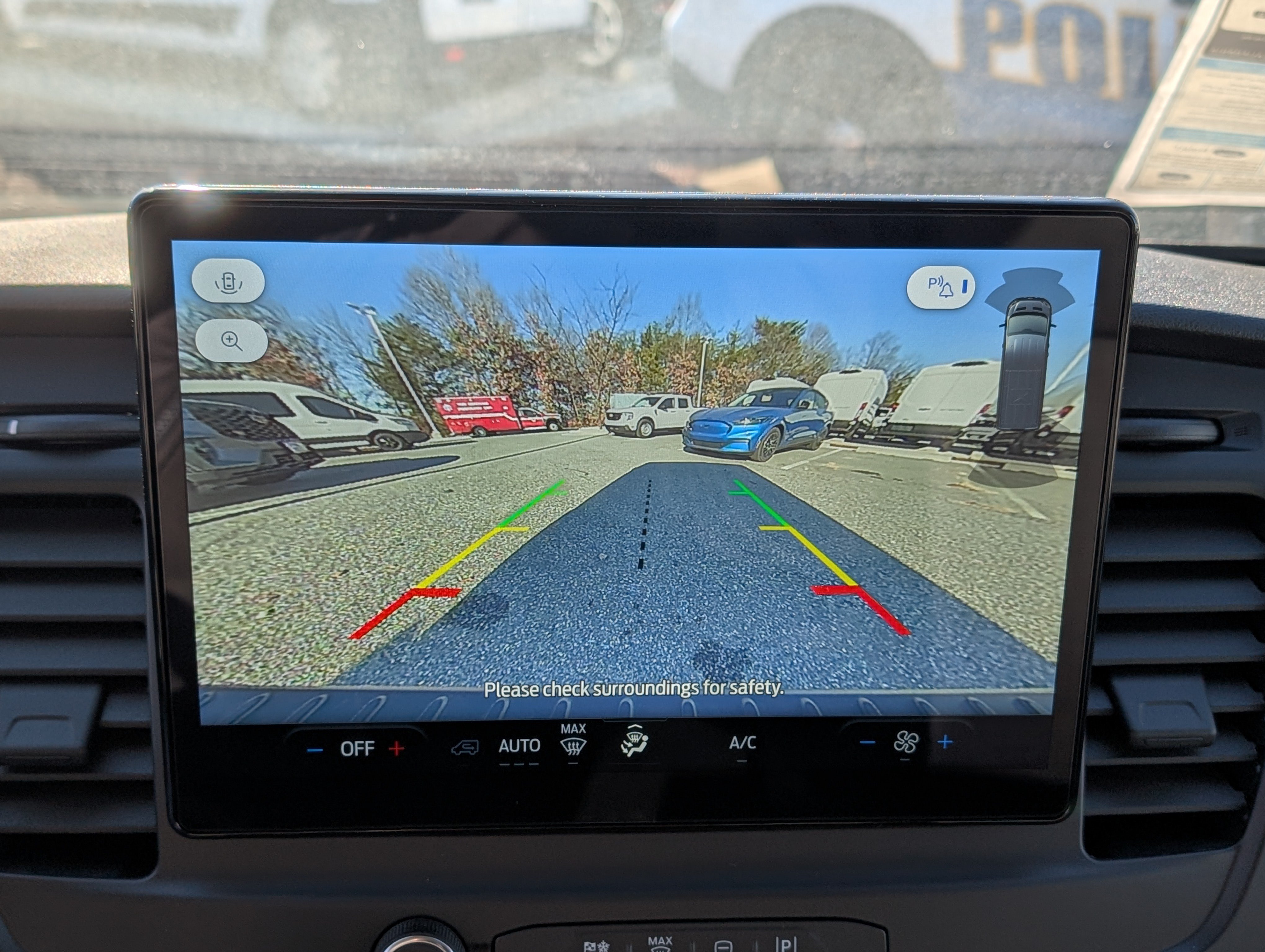 New 2026 Ford Transit 250 Low Roof w/ Load Area Protection Package RWD image 22