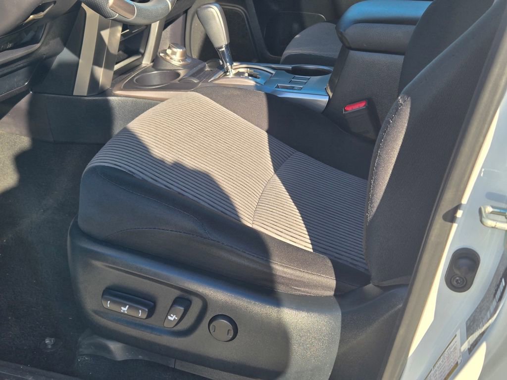 Used 2024 Toyota 4Runner SR5 image 29