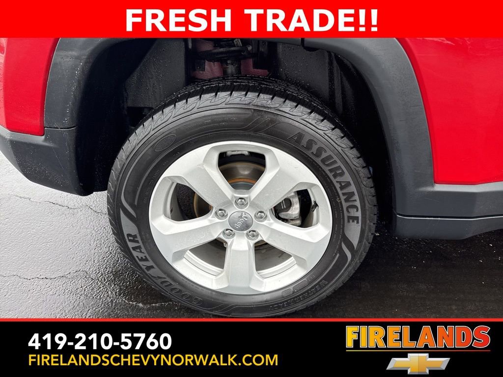 Used 2020 Jeep Compass Latitude w/ Cold Weather Group image 17