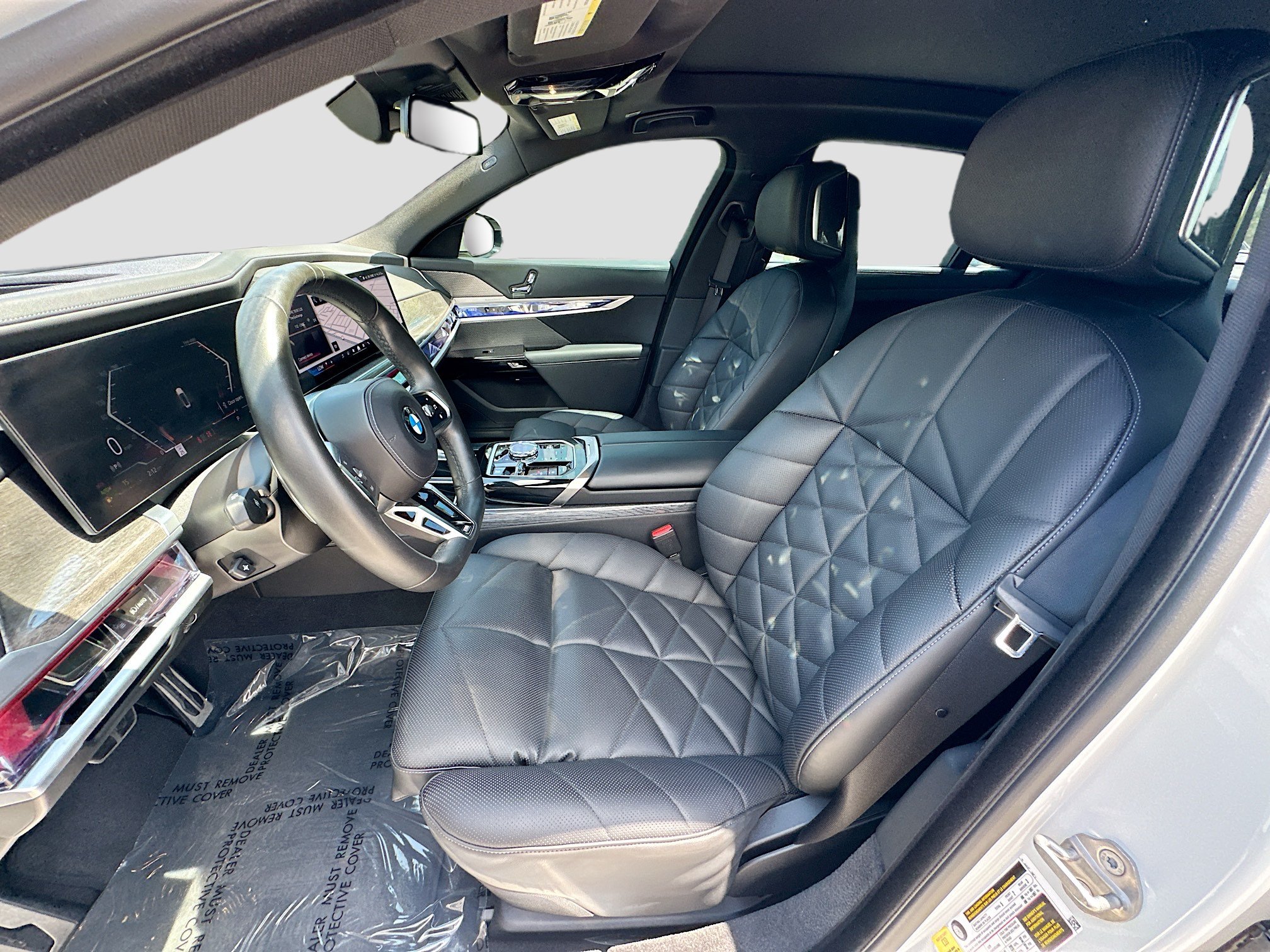 Used 2023 BMW 740i w/ Parking Assistance Package RWD image 19