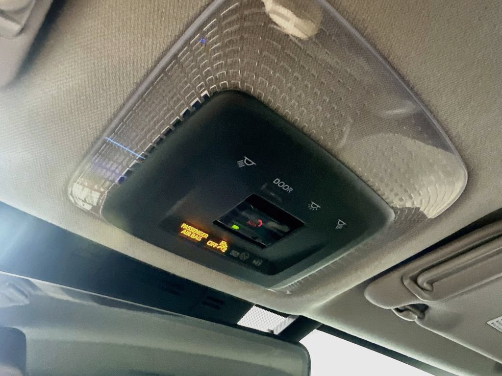 Used 2023 Toyota Prius XLE FWD image 35