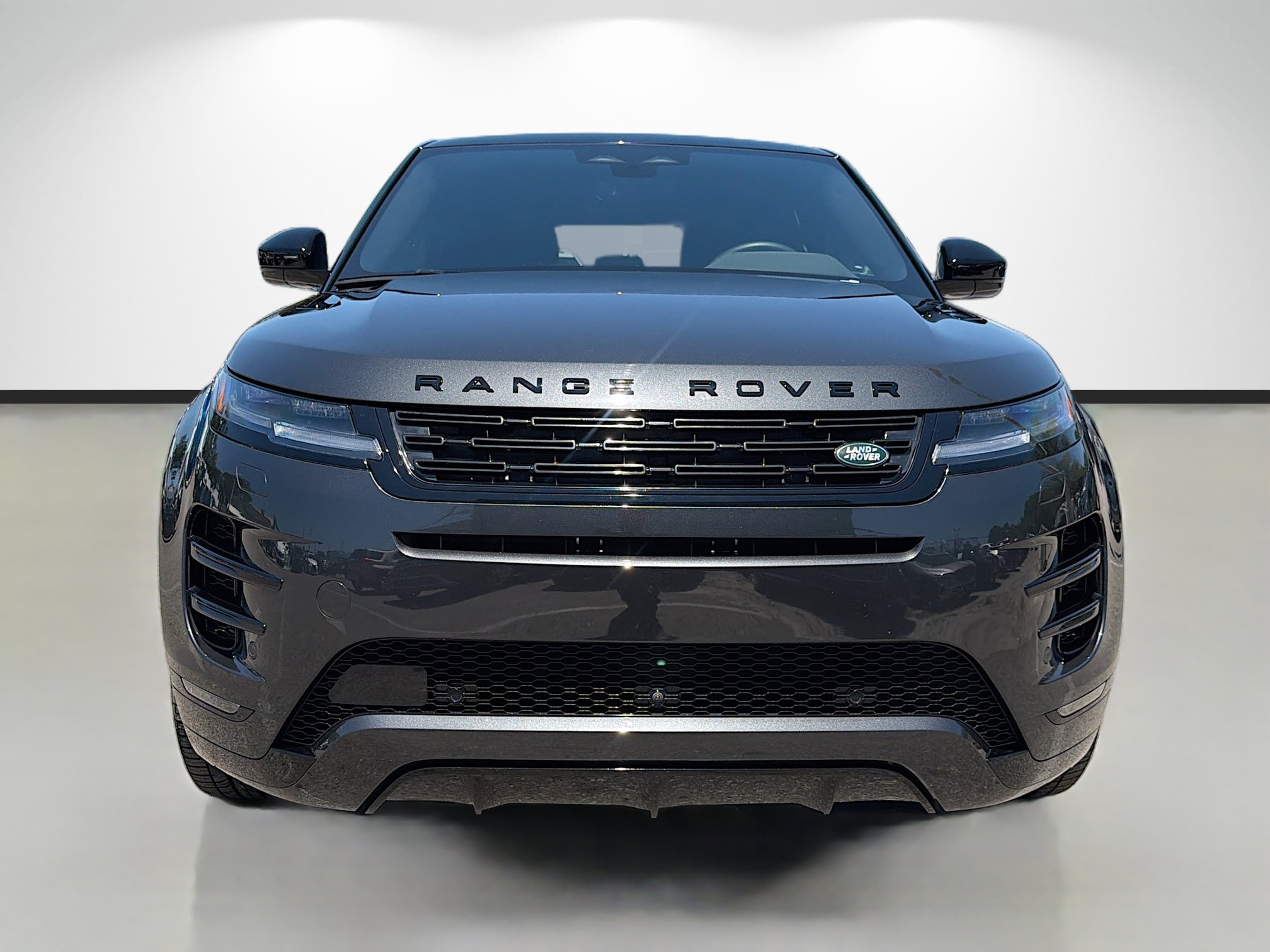 Used 2025 Land Rover Range Rover Evoque Dynamic SE AWD/4WD image 8