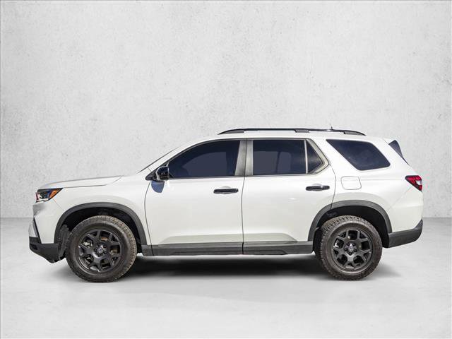 Used 2024 Honda Pilot TrailSport image 8