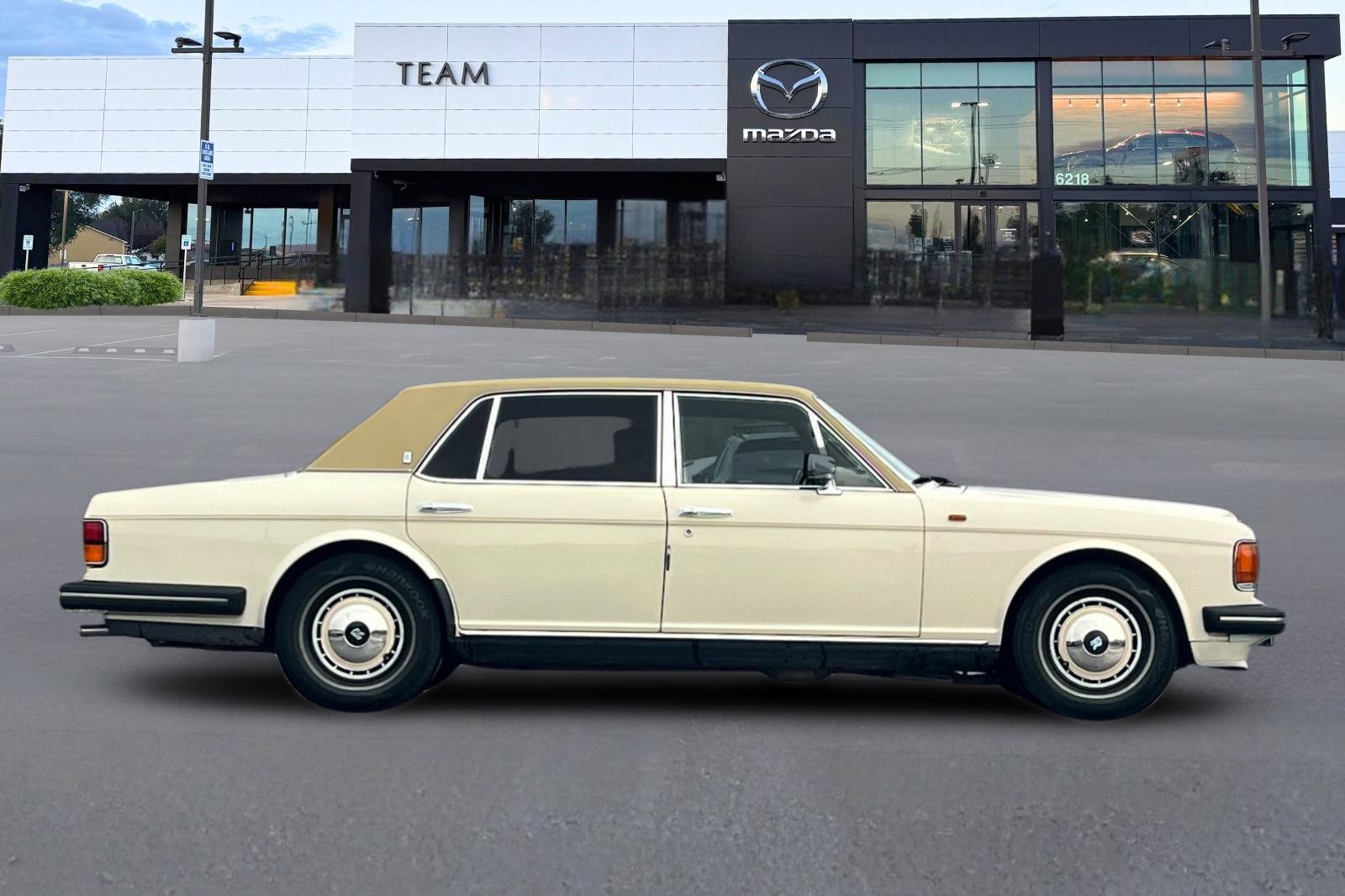 Used 1993 Rolls-Royce Silver Spur II image 3