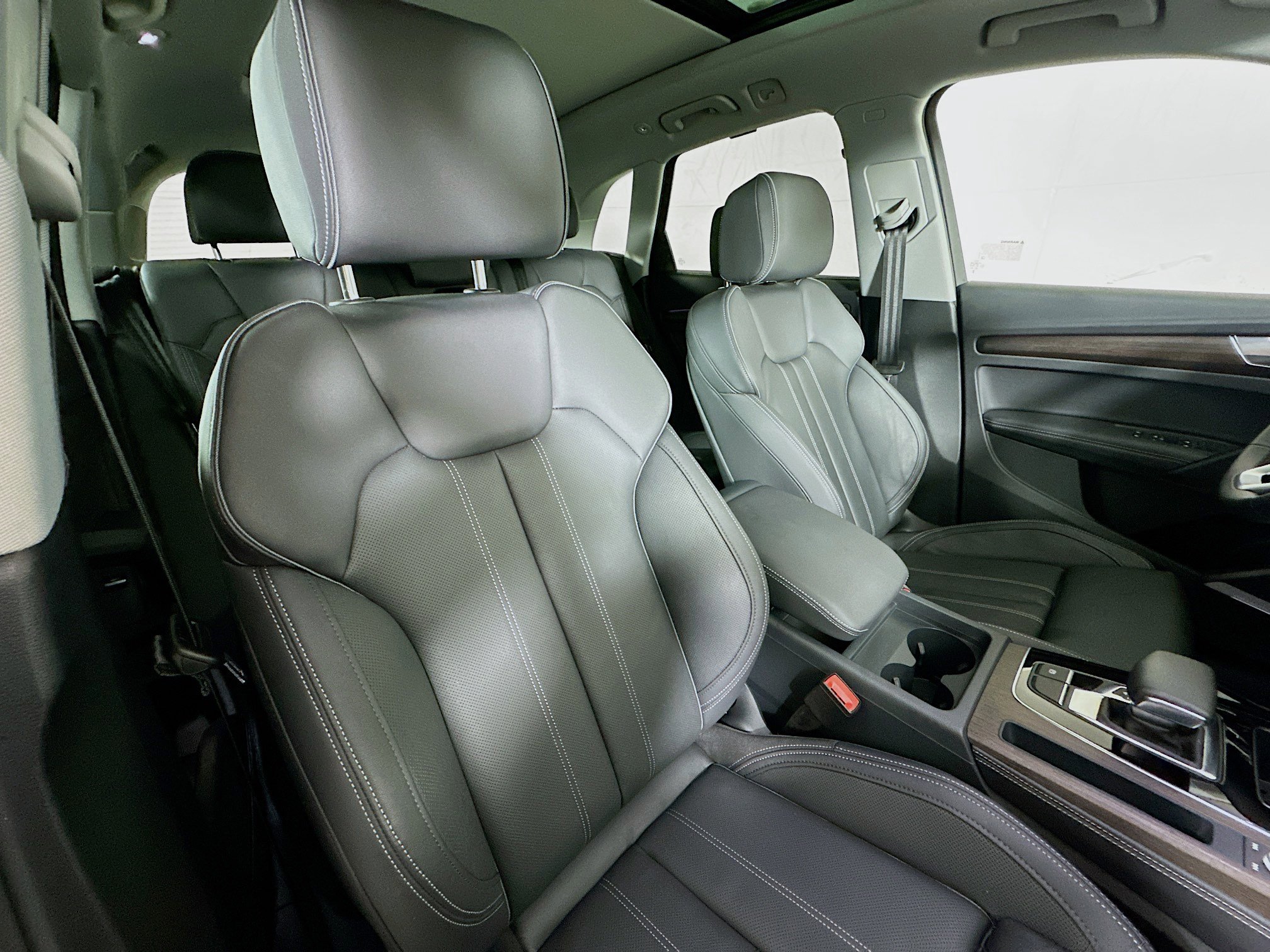 Certified 2025 Audi Q5 2.0T Premium Plus w/ Premium Plus Package image 29