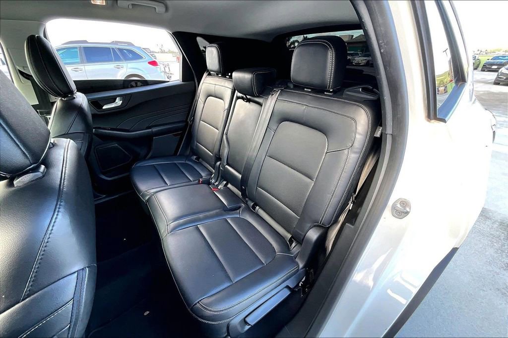 Used 2021 Ford Escape SEL w/ Technology Package image 28