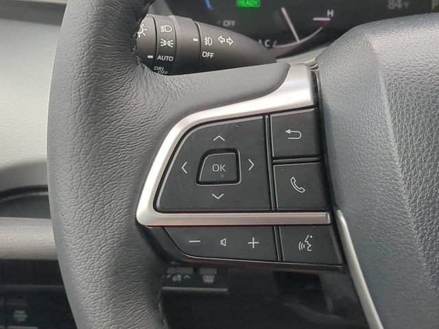Used 2025 Toyota Sienna XLE FWD image 31
