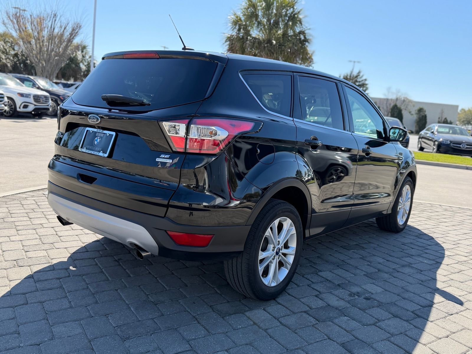 Used 2017 Ford Escape SE image 8