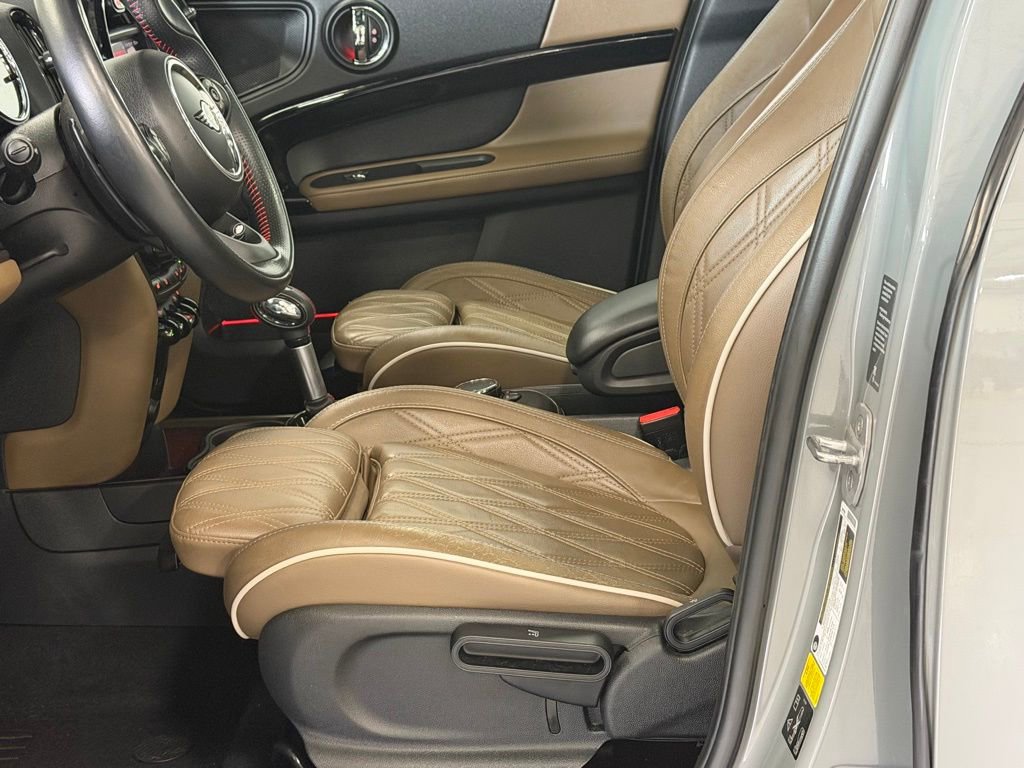 Used 2019 MINI Cooper Countryman S w/ Signature Upholstery Package image 14