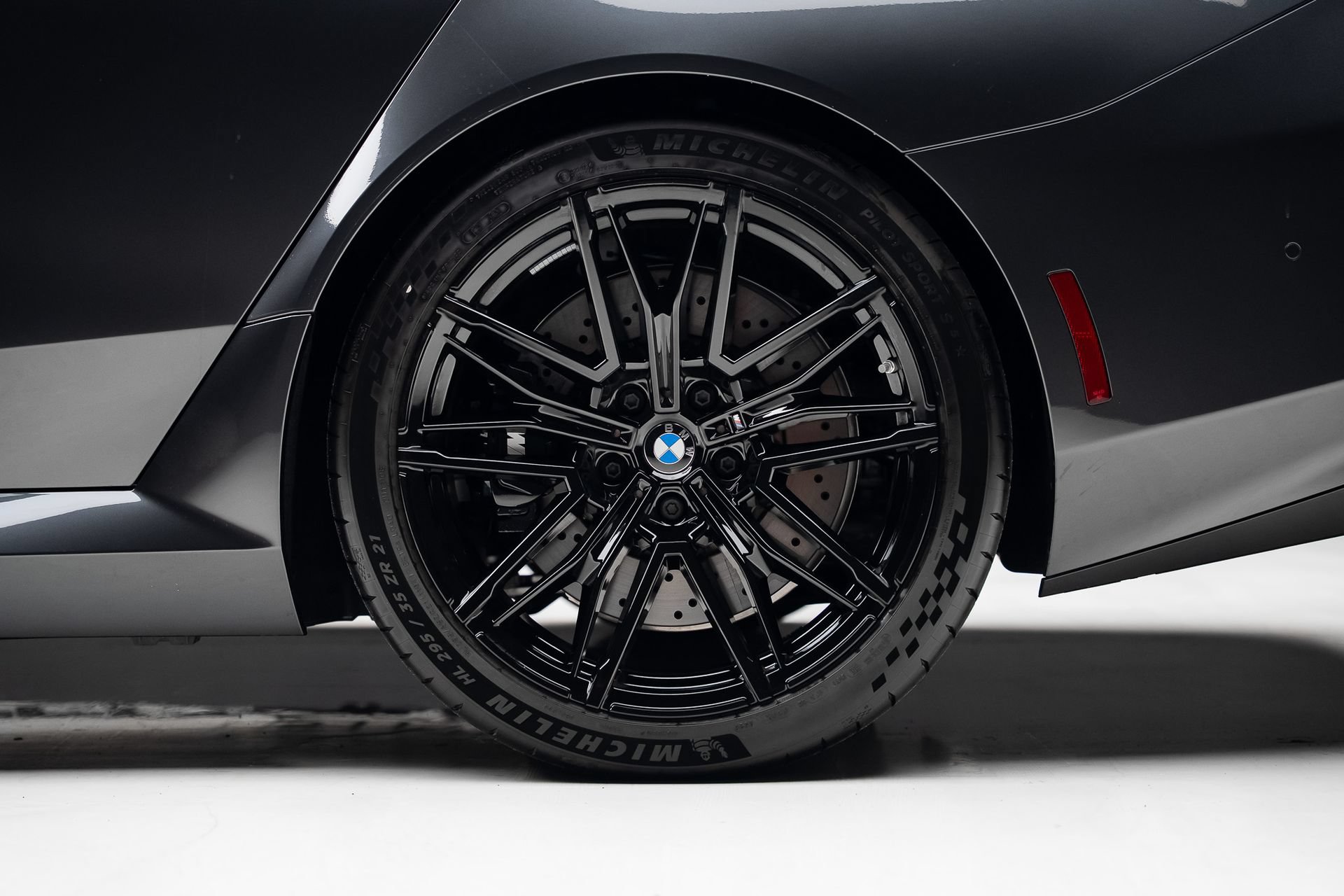 Used 2027 BMW M5 Touring AWD/4WD image 22