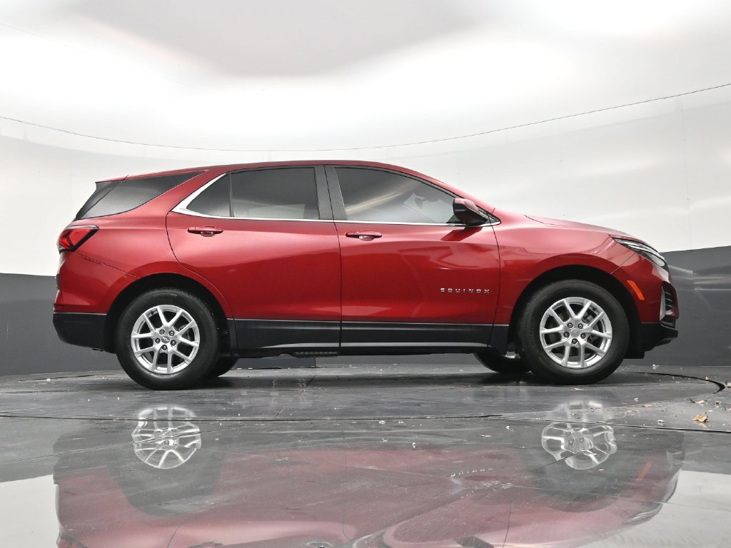 Used 2024 Chevrolet Equinox LT FWD image 24