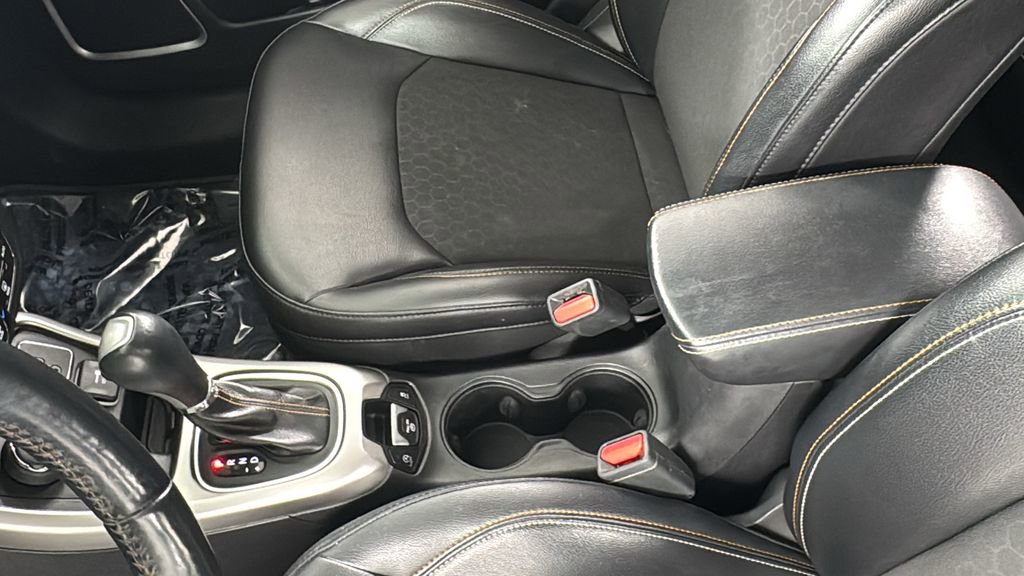 Used 2018 Jeep Compass Latitude w/ Popular Equipment Group image 32