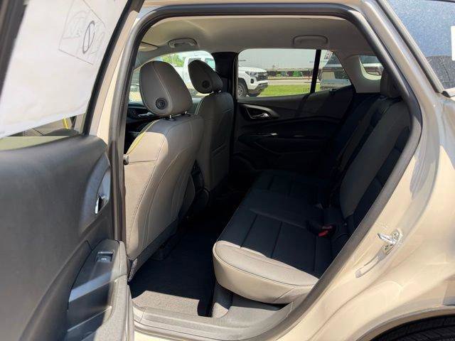 New 2026 Chevrolet Trax ACTIV w/ Driver Confidence Package FWD image 7