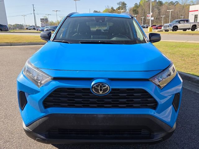 Used 2021 Toyota RAV4 LE image 2