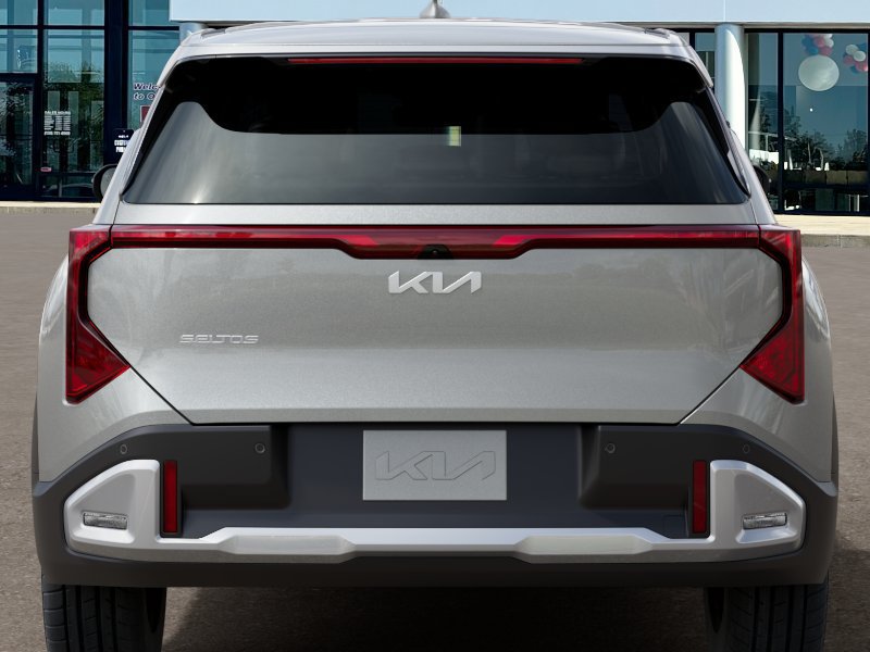 New 2027 Kia Seltos LX FWD image 13
