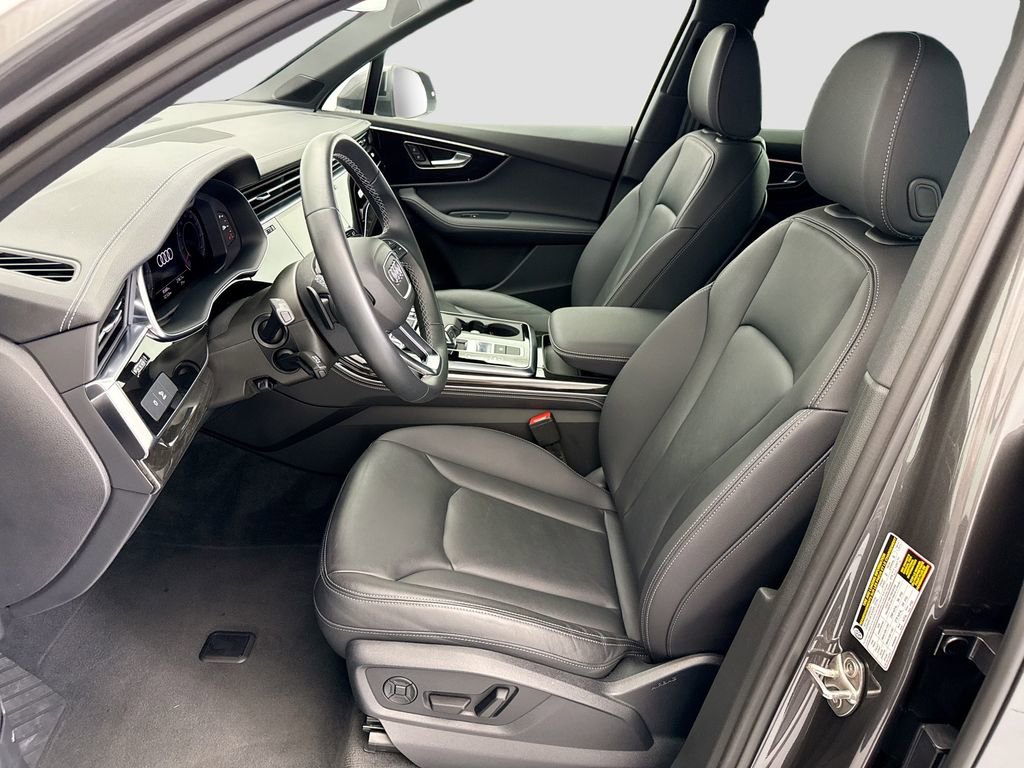 Certified 2025 Audi Q7 2.0T Premium Plus w/ Premium Plus Package image 18