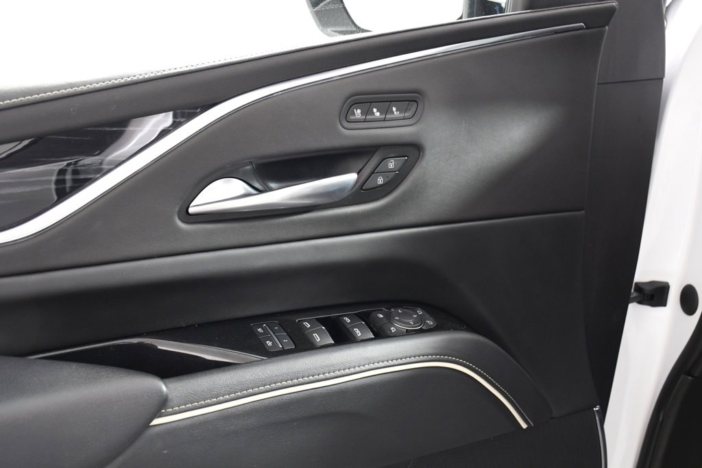 Used 2023 Cadillac Escalade Sport w/ LPO, ONYX Package image 15