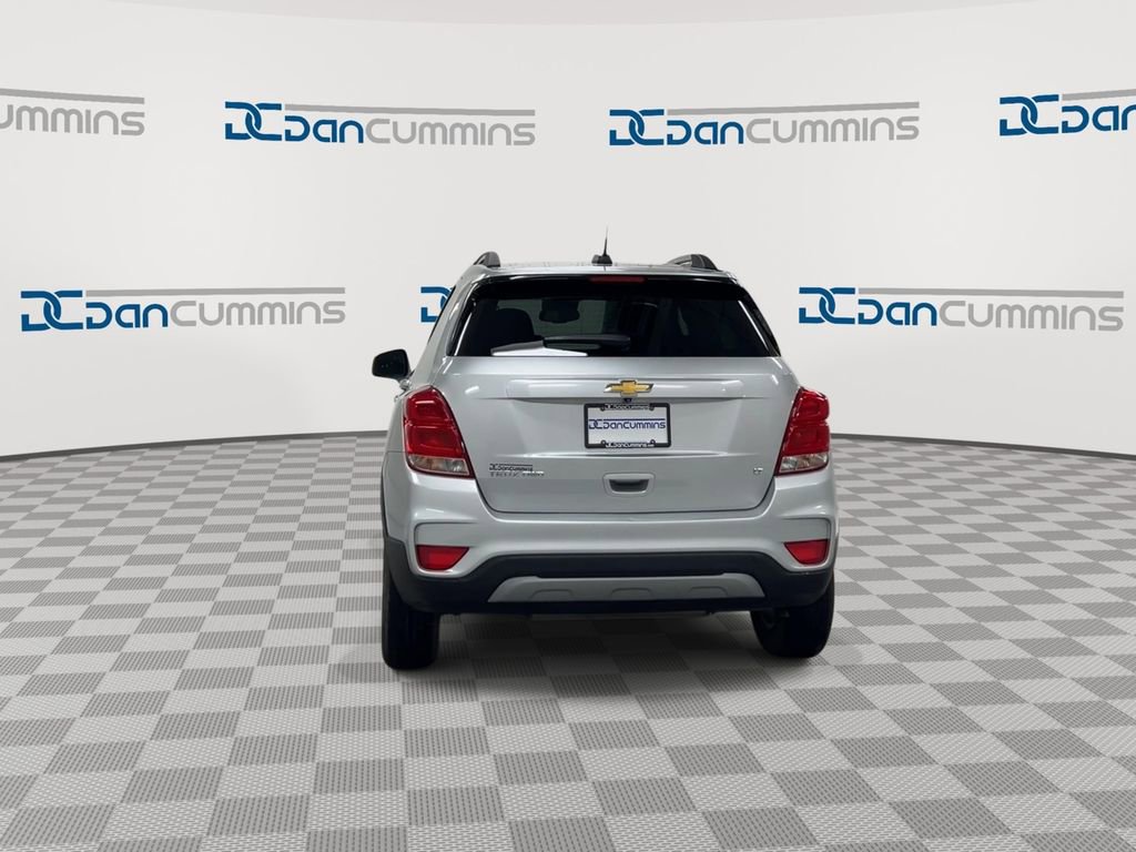 Used 2018 Chevrolet Trax LT w/ LT Convenience Package image 7
