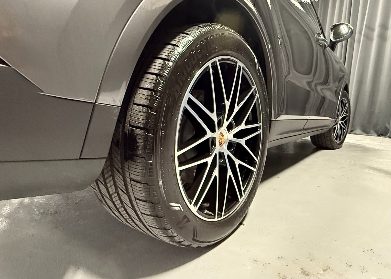 Certified 2025 Porsche Cayenne image 13