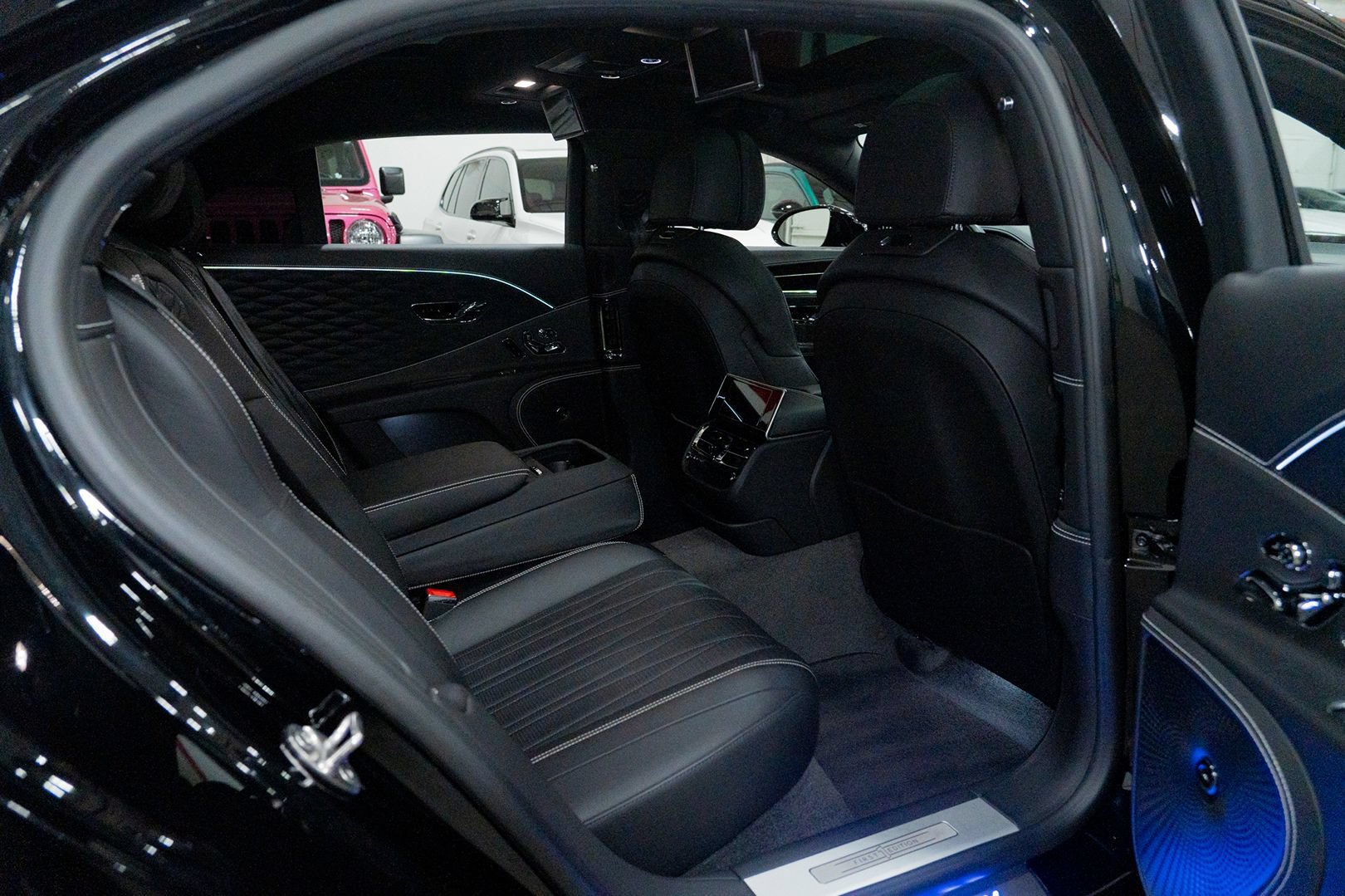 Used 2021 Bentley Flying Spur V8 AWD/4WD image 59