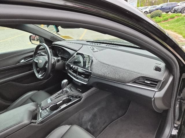 Used 2023 Cadillac CT4 Luxury w/ Cold Weather Package AWD/4WD image 8