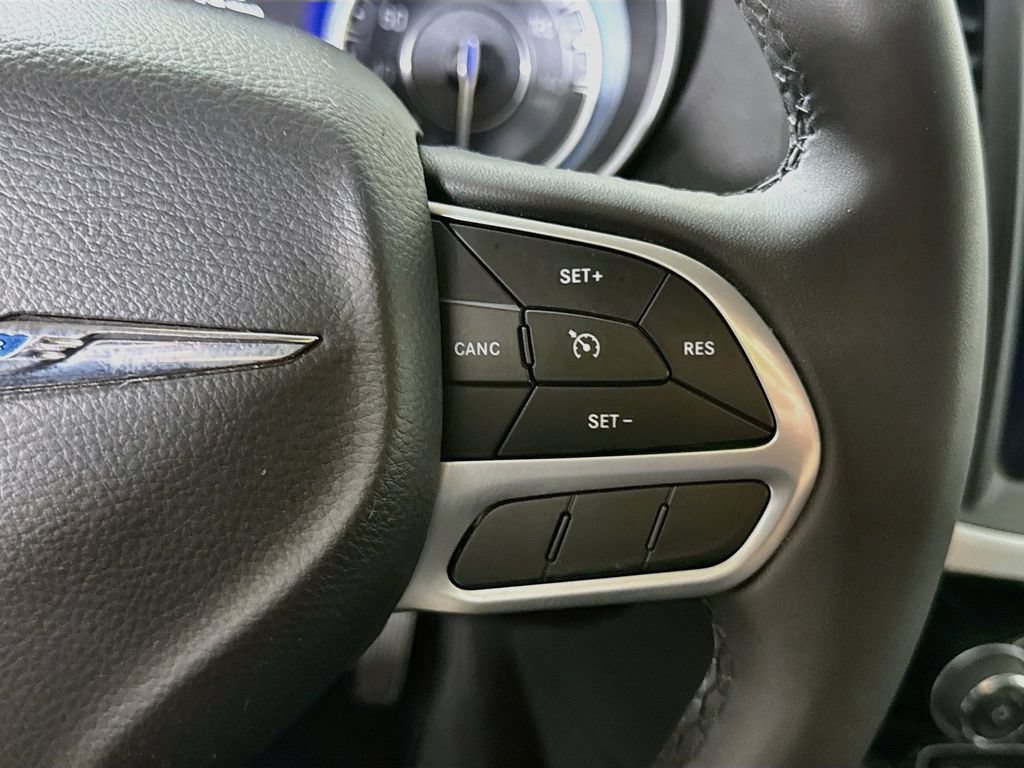 Used 2023 Chrysler 300 Touring w/ Sport Appearance Package RWD image 21