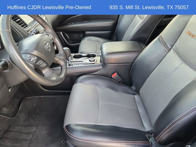 Used 2019 Nissan Pathfinder SL image 14