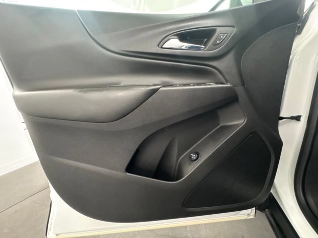 Used 2023 Chevrolet Equinox LT FWD image 13