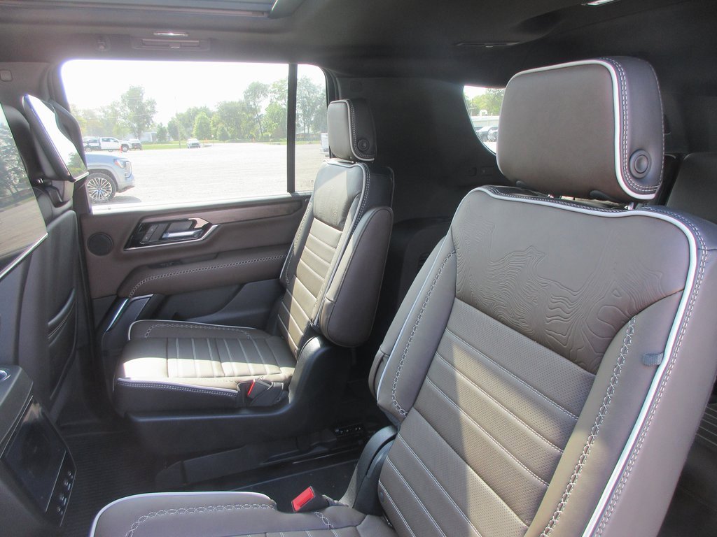 New 2026 GMC Yukon XL Denali Ultimate image 13