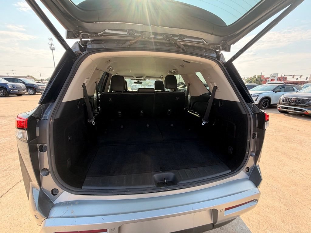 Certified 2023 Nissan Pathfinder SL AWD/4WD image 5