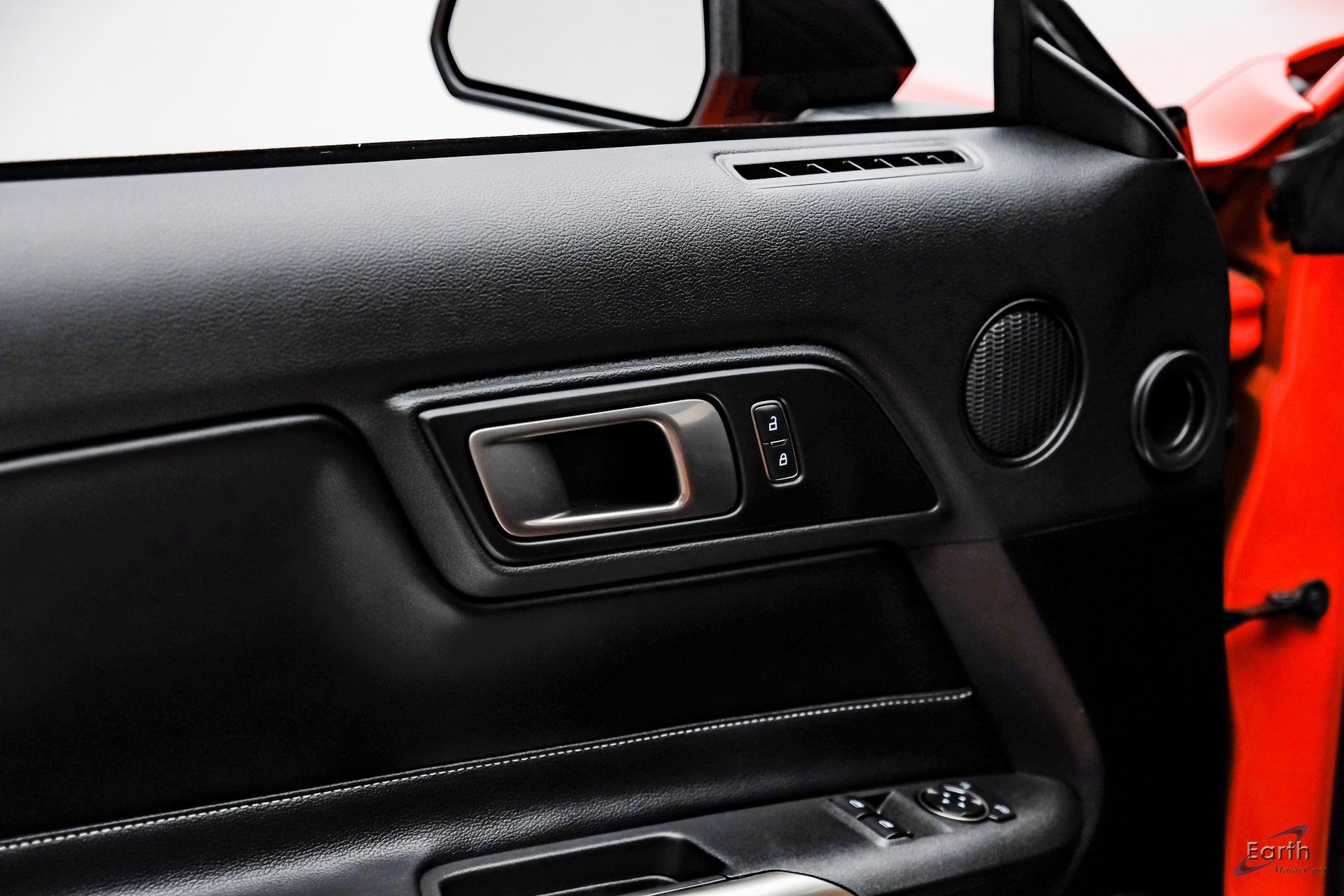 Used 2022 Ford Mustang Shelby GT500 w/ Technology Package image 86