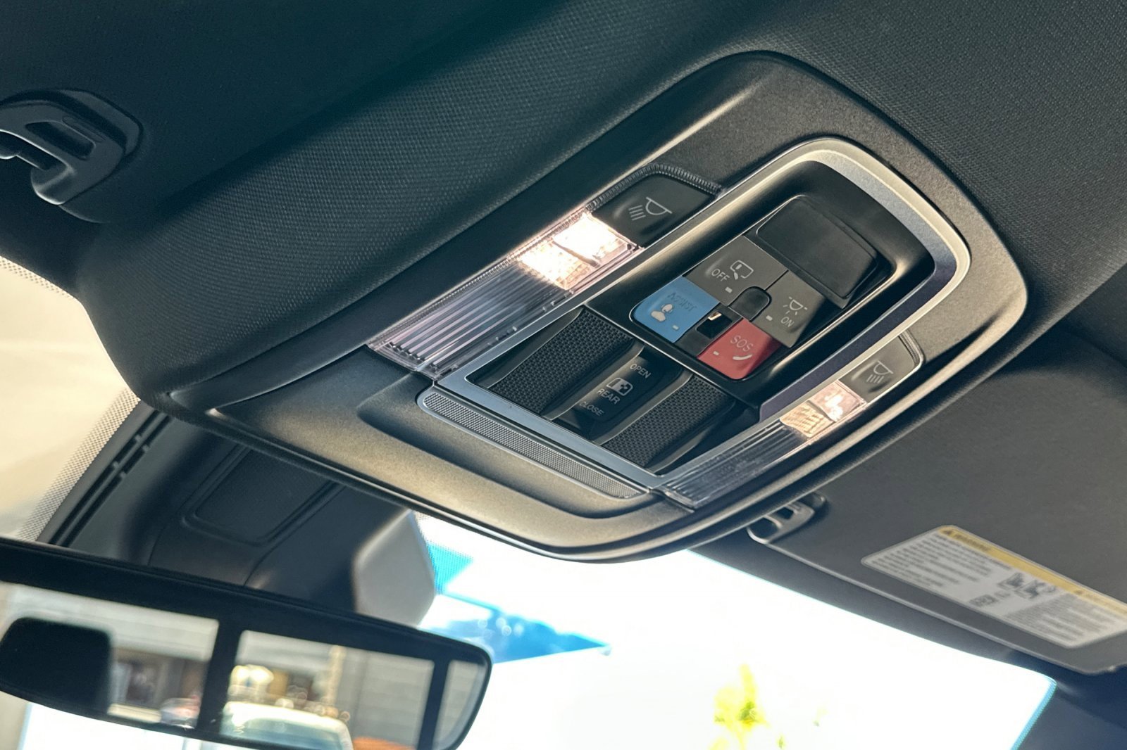 Used 2025 RAM 1500 Laramie image 24