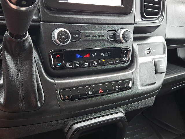 Used 2025 RAM ProMaster 2500 w/ Convenience Group FWD image 16